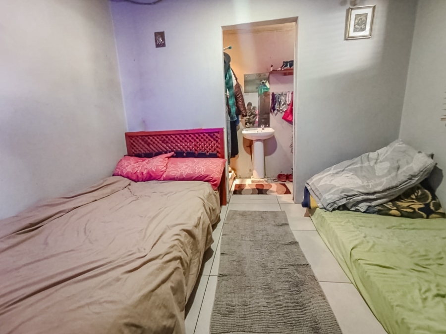 2 Bedroom Property for Sale in Highbury Western Cape